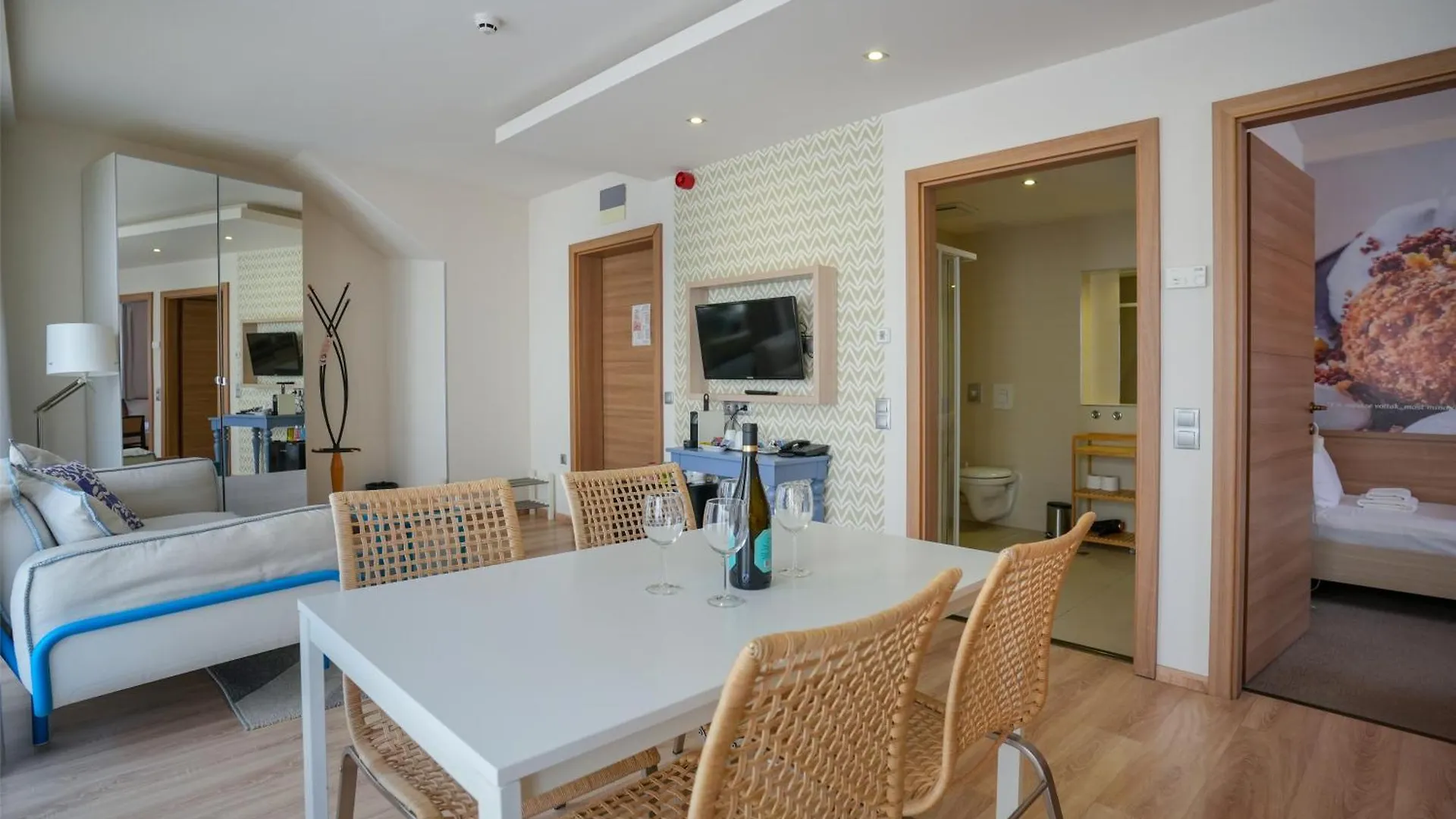 ***  Imola Udvarhaz Dessert Hotel Eger Hungary