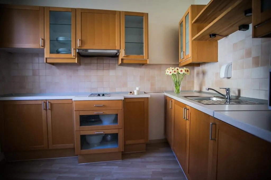 Imola Udvarhaz Dessert Hotel Eger