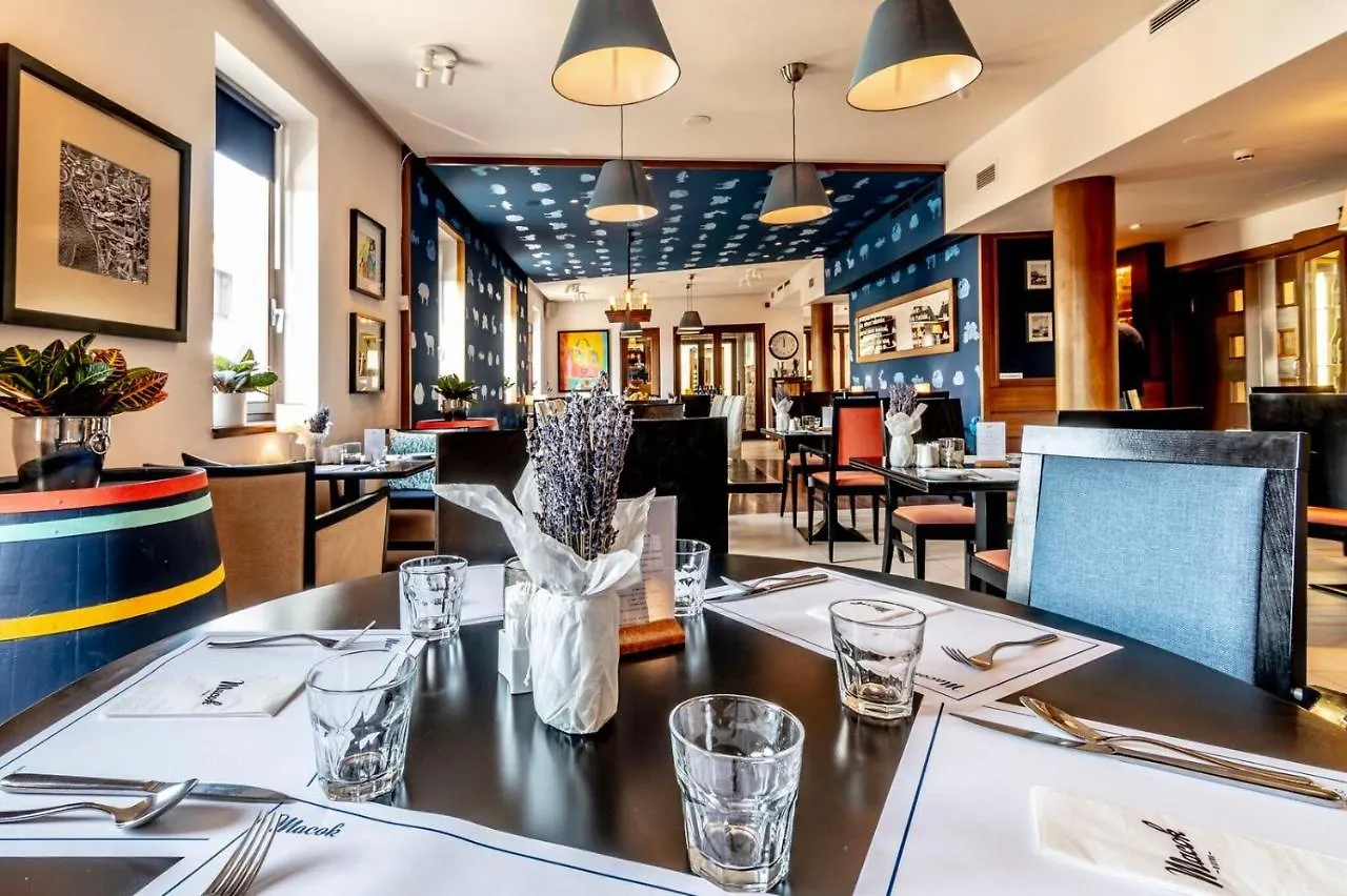 Imola Udvarhaz Dessert Hotel Eger Hungary