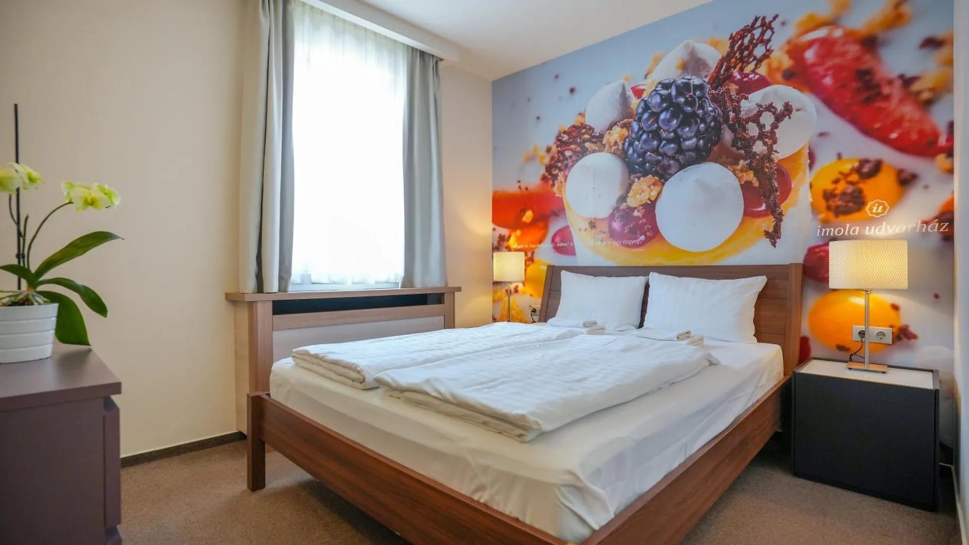 Imola Udvarhaz Dessert Hotel Eger 3*,